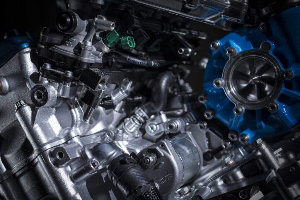 imagem motor kawasaki a hidrogênio com turbocompressor