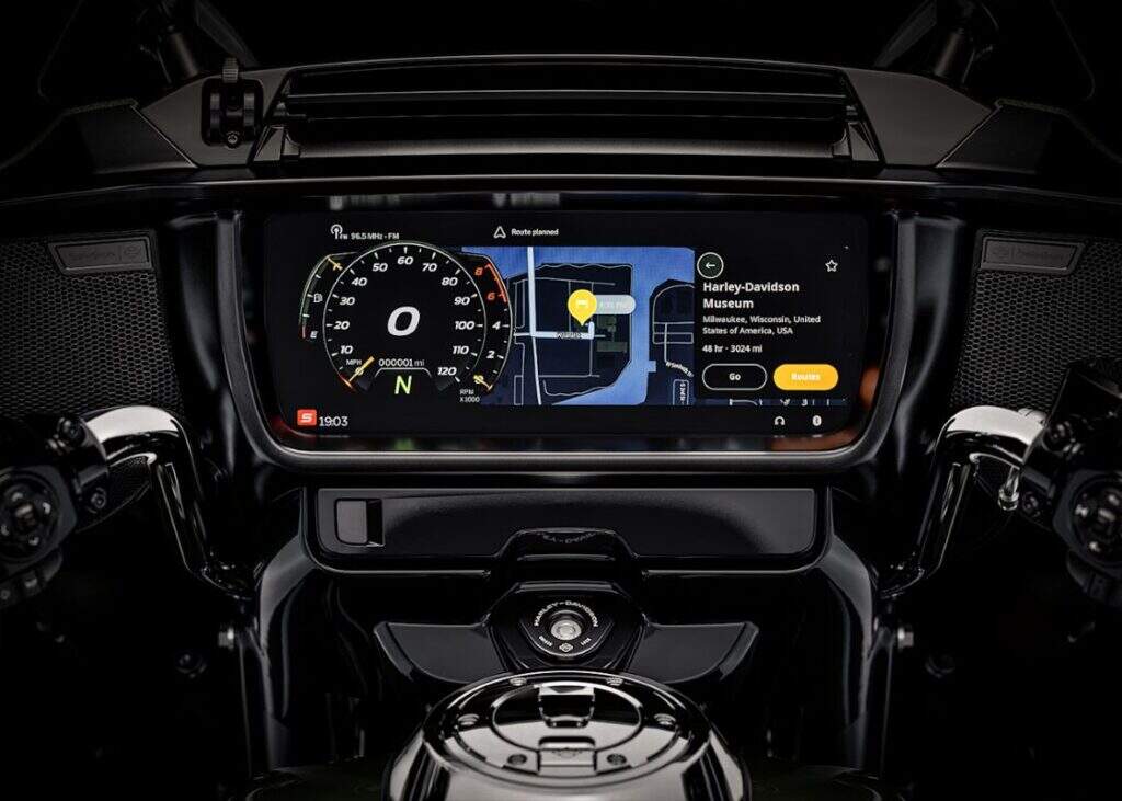 imagem do painel tft da street glide 2026