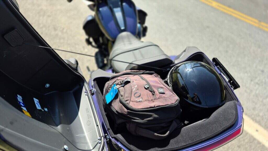 imagem do porta malas da street glide