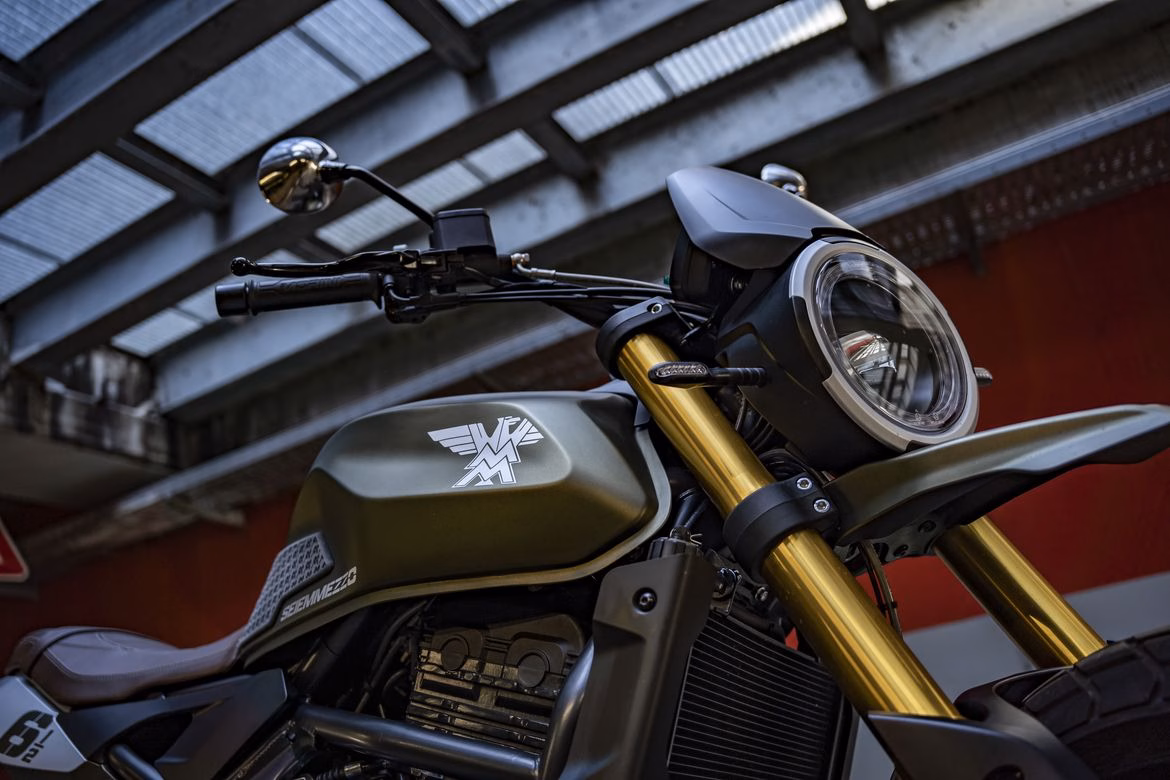 Moto-Morini-Seiemmezzo-650-SCR-02