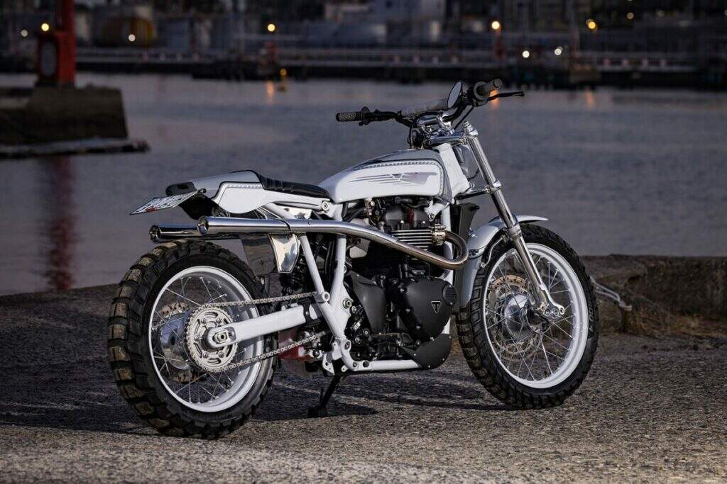 imagem triumph custom japan