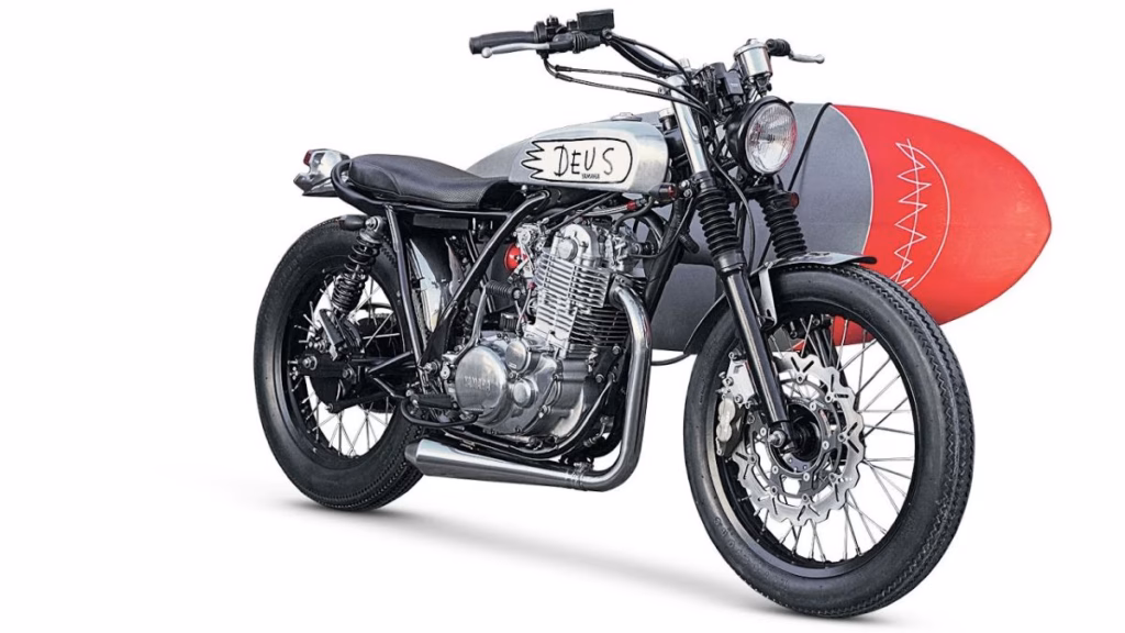 imagem moto deus ex machina