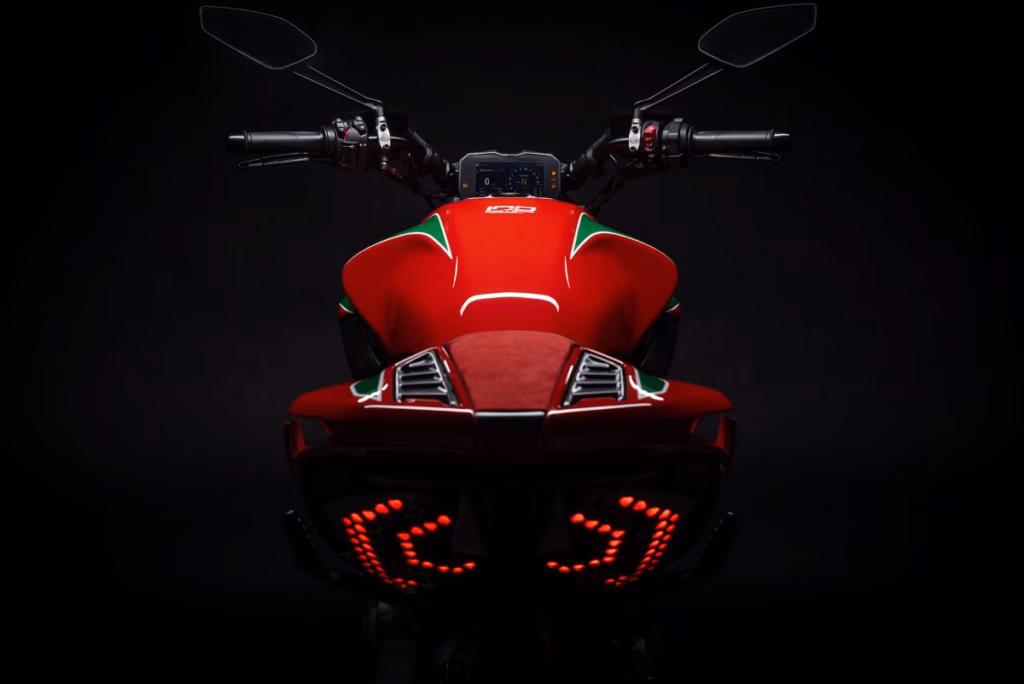 imagem traseira da diavel v4 rs