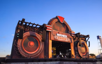CapitalMotoWeek-palco