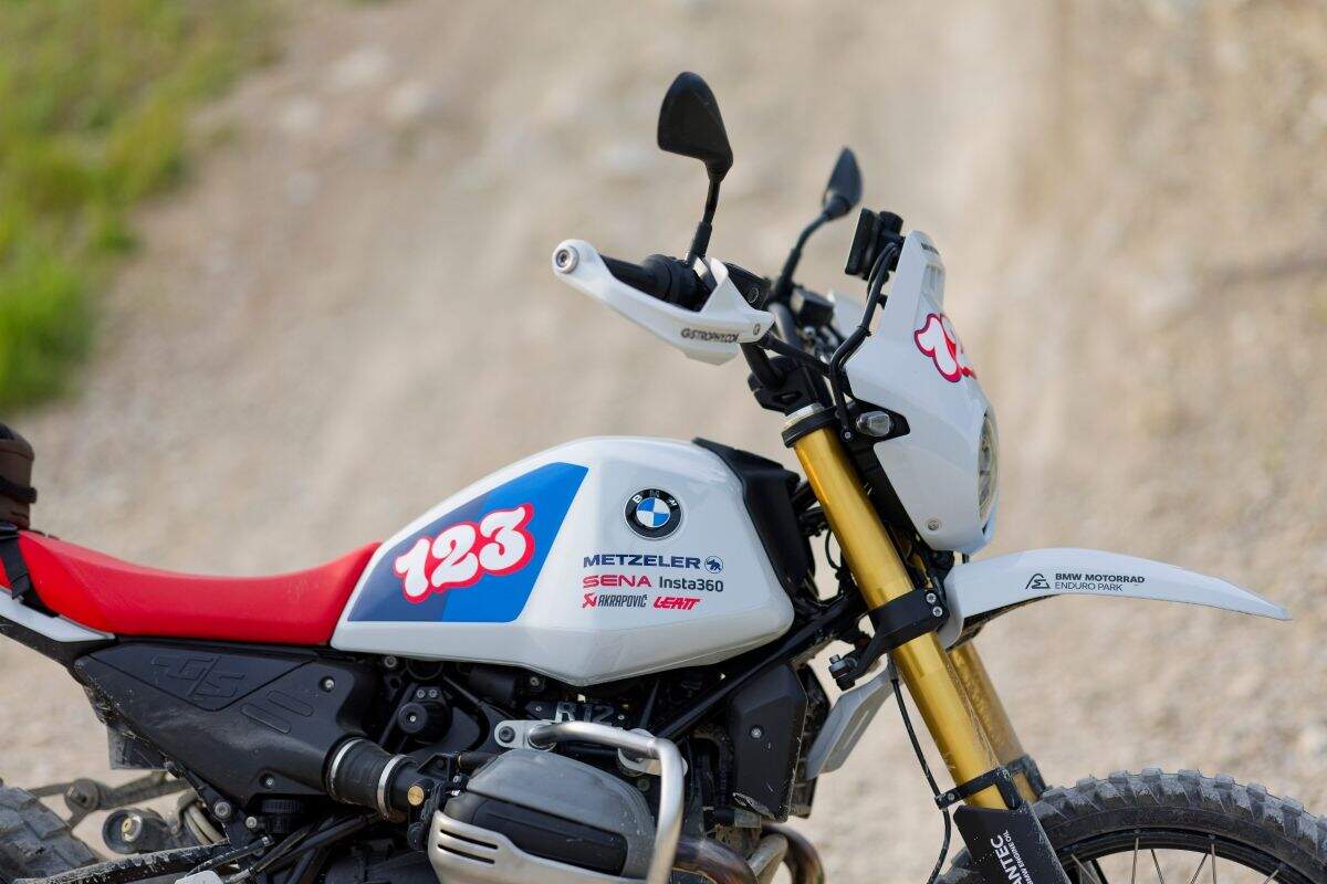 P90647877_lowRes_bmw-r-12-g-s-gs-trop