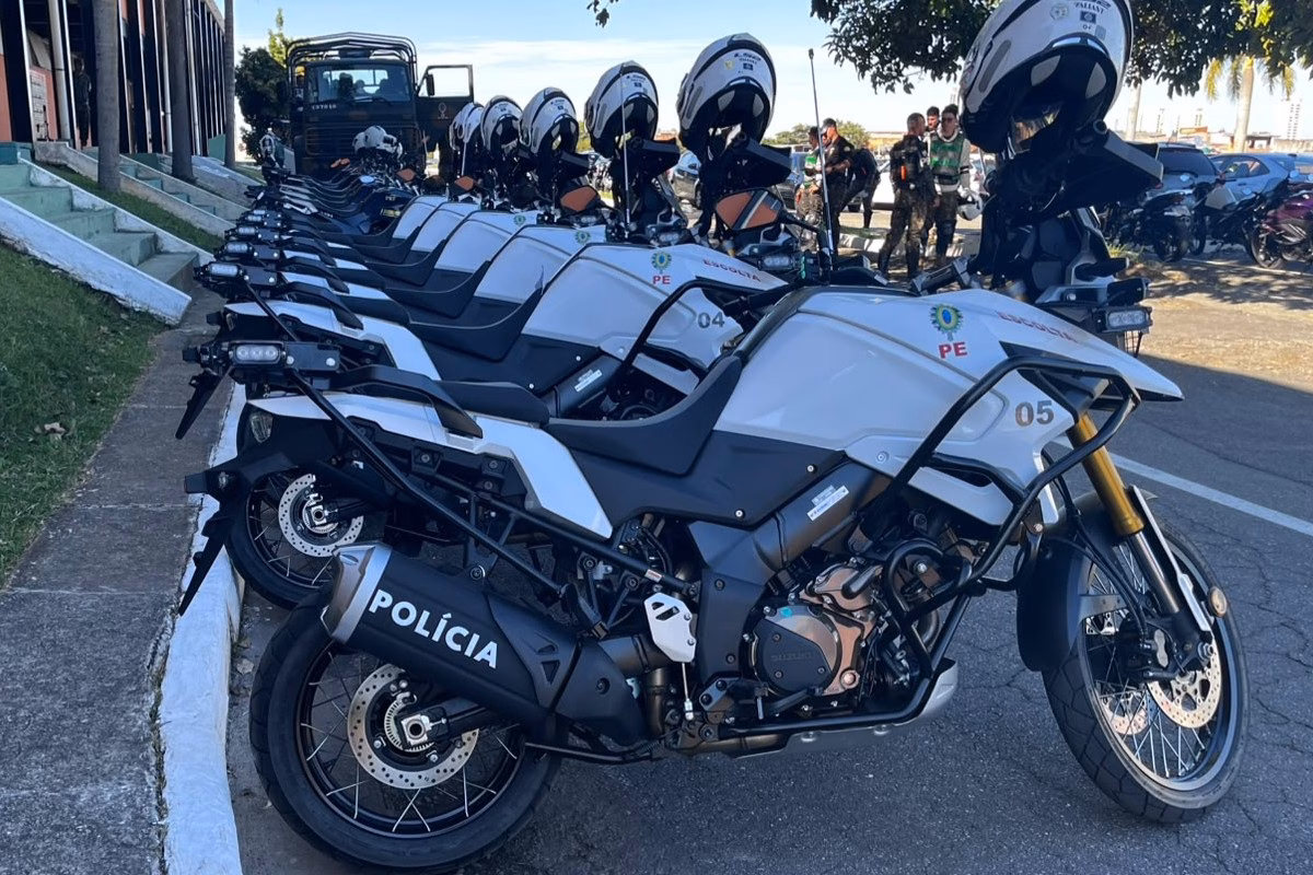 Suzuki-V-Strom-exército (1)