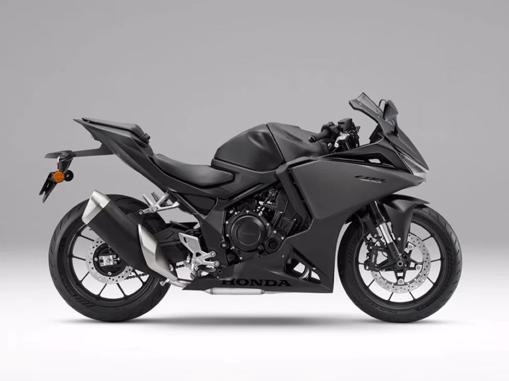 imagem Honda CBR400R Super Four E-Clutch 2026 black