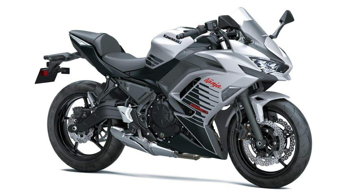imagem-kawasaki-ninja-650-2027-prata-fosco-motociclismoonline
