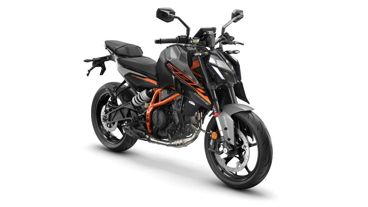 imagem-ktm-390-duke-2026-black-motociclismoonline