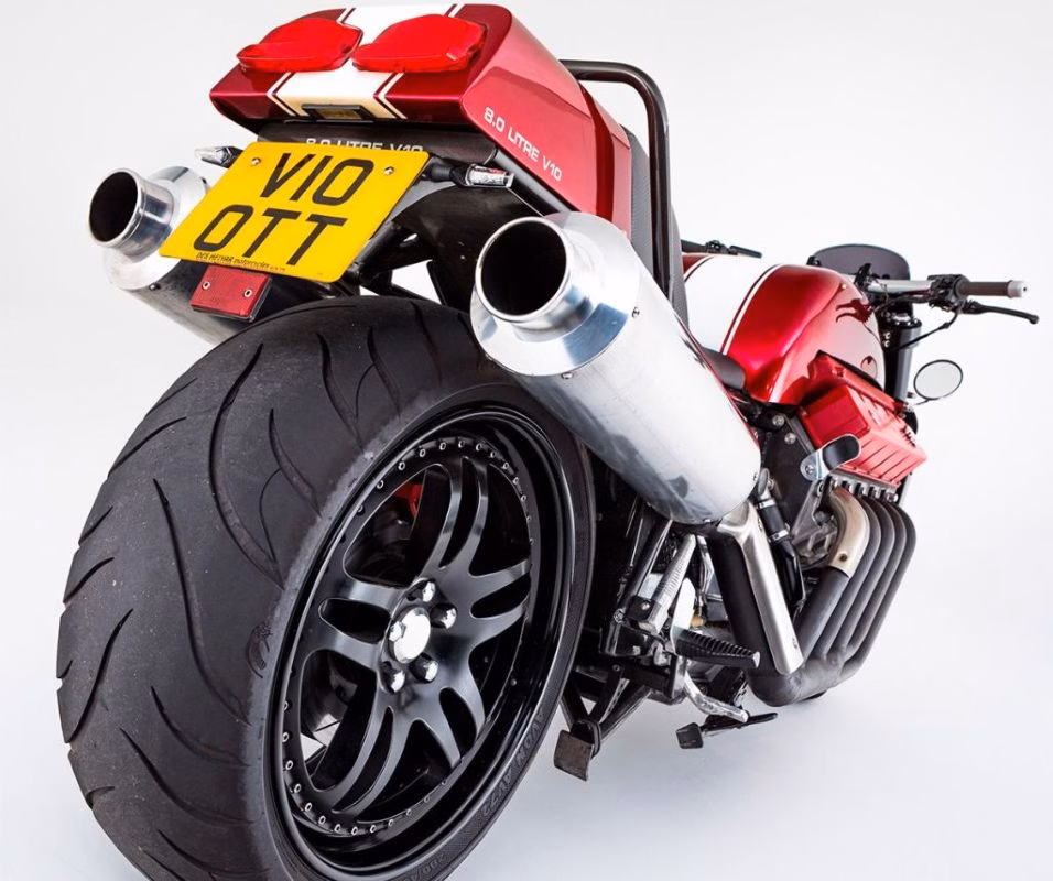 imagem traseira da Millyard Viper V10