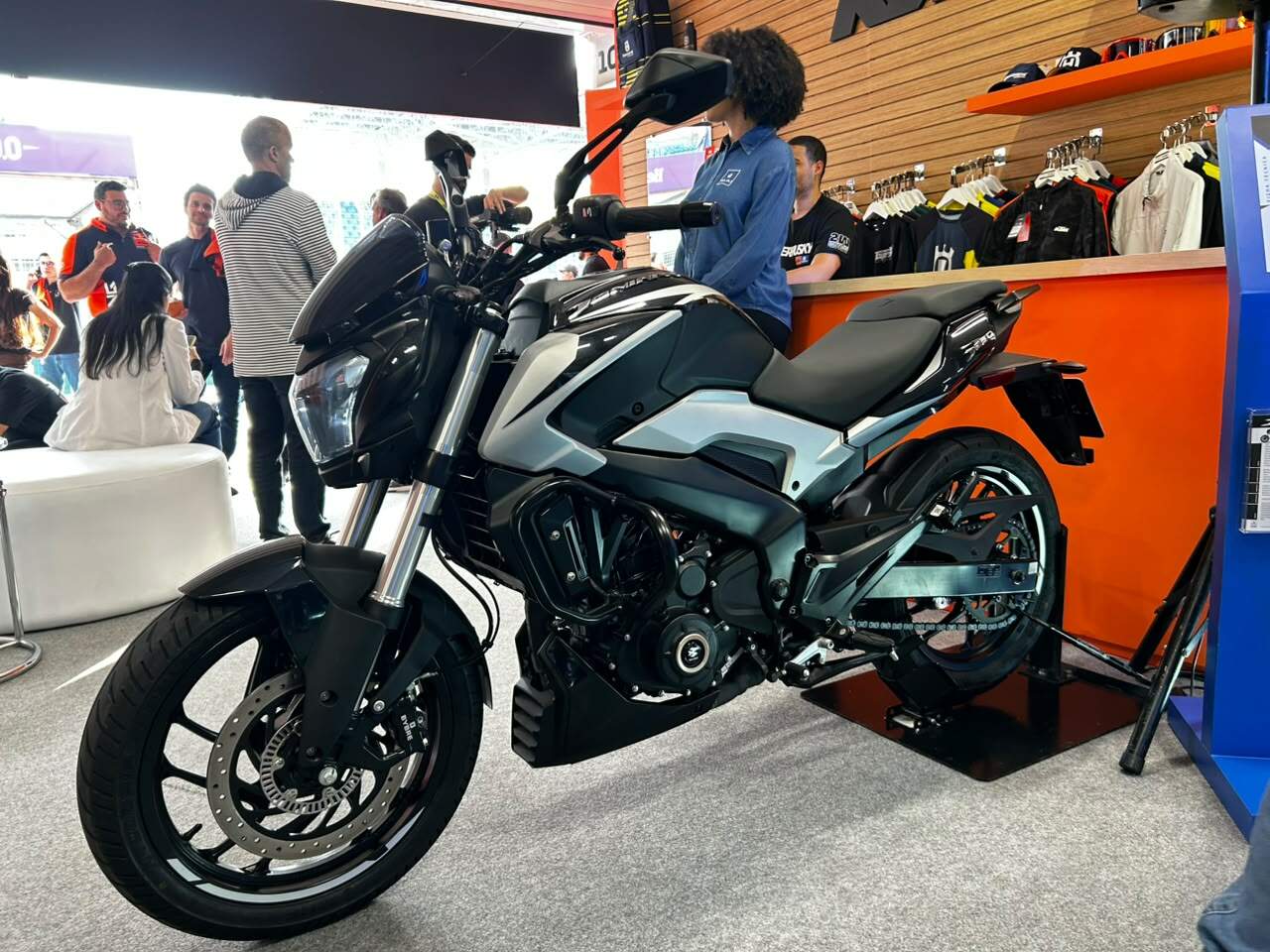 Bajaj-Dominar-250-Thiago-Dantas