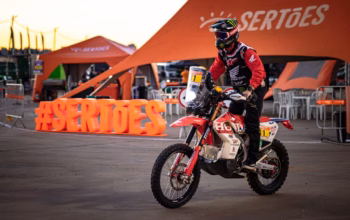 Bruno Crivilin vem de conquistar o primeiro pódio brasileiro no Mundial-Ricardo Fantagussi-Fotop-Sertões