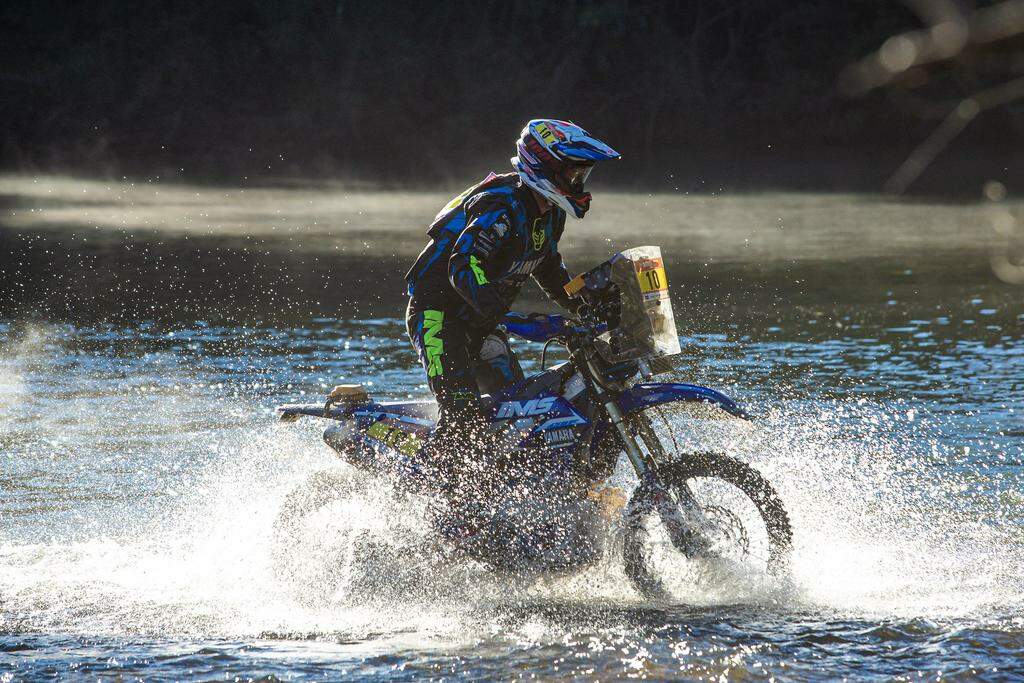 Adrien Metge em ação no Sertões pela Yamaha