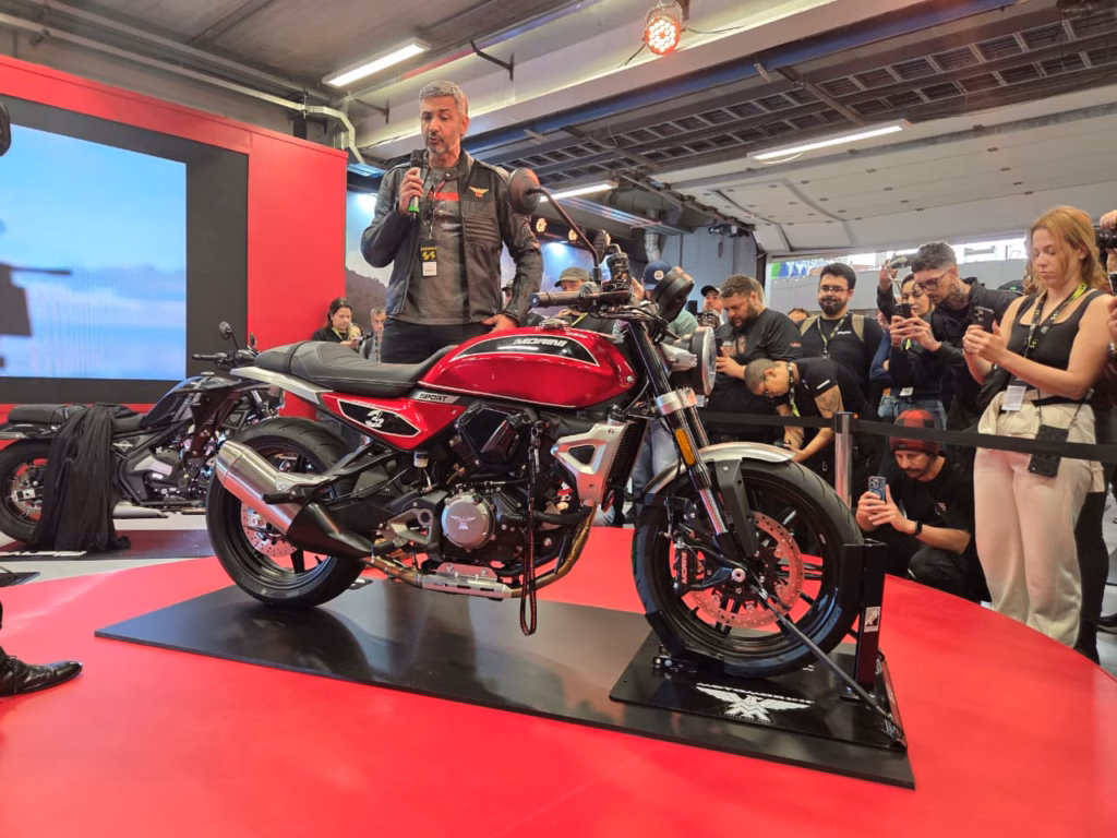 Apresentação da Moto Morini 3 ½ Sport no Festival Interlagos