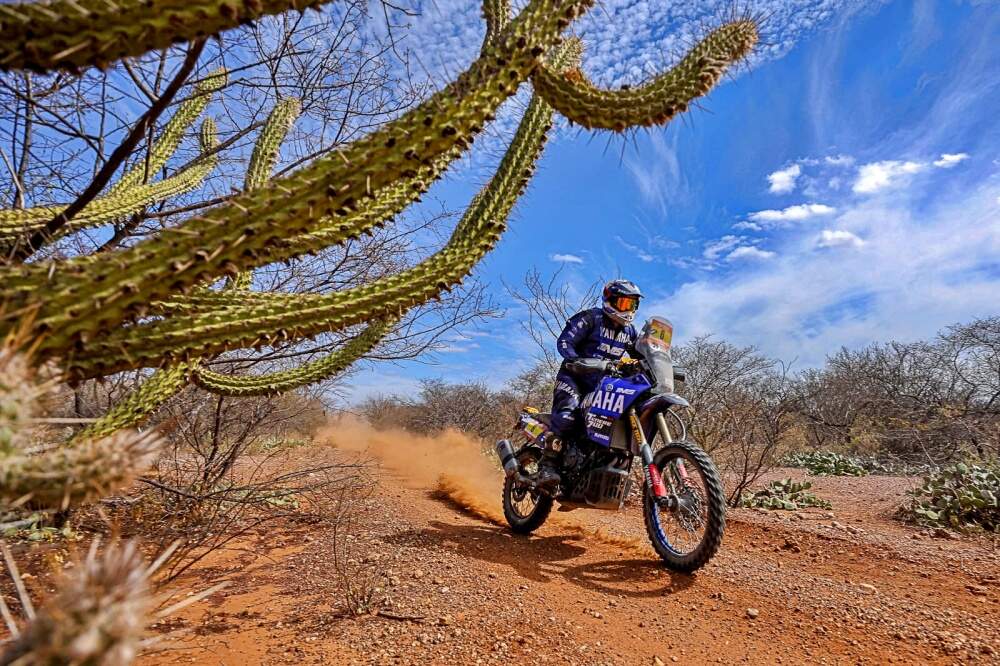 Ricardo Martins com uma Yamaha Ténéré 700 no Sertões 2025