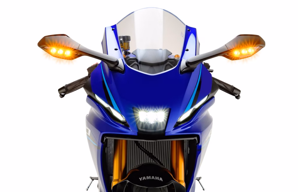 Dianteira Yamaha R7