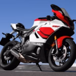 Yamaha-R7-pintura-70-anos
