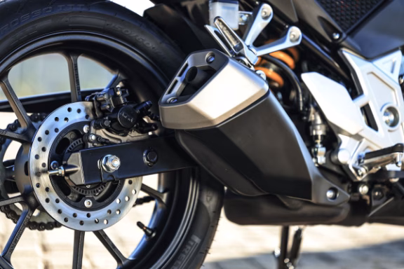 imagem ponteira do escapamento da cb300f twister 2027