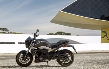 BAJAJ DOMINAR 250 Lateral direita