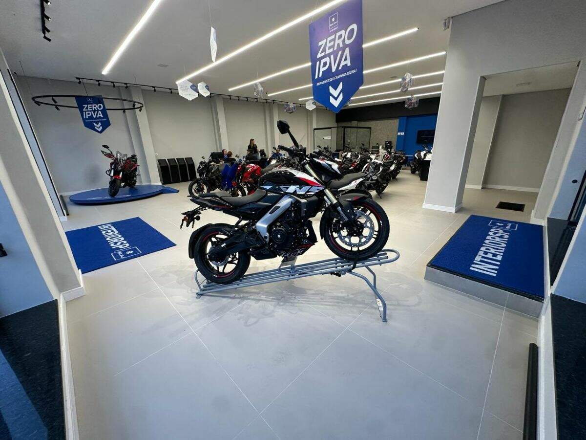 Bajaj-Toriba-Bauru