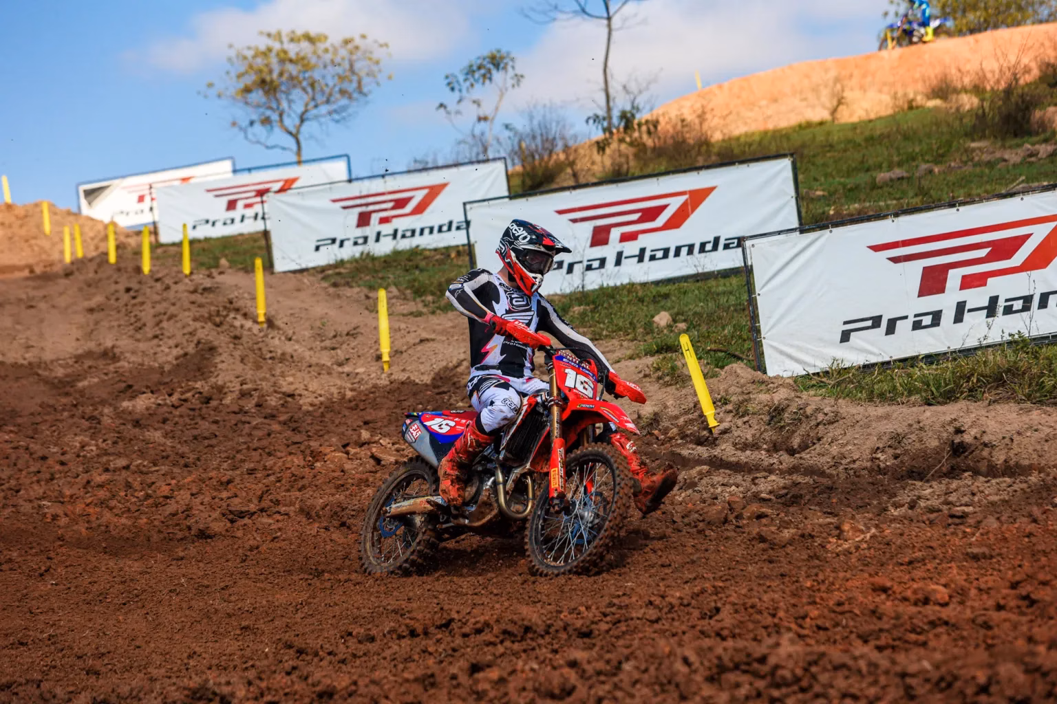 EnzoLopes_HondaRacing2026_MX1GPBrasil_Etapa9_MundoPress_CreditoAlbertoBarbosa_8284-scaled