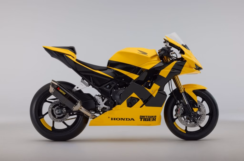 visão lateral da Onitsuka Tiger Honda Mid Sports Concept
