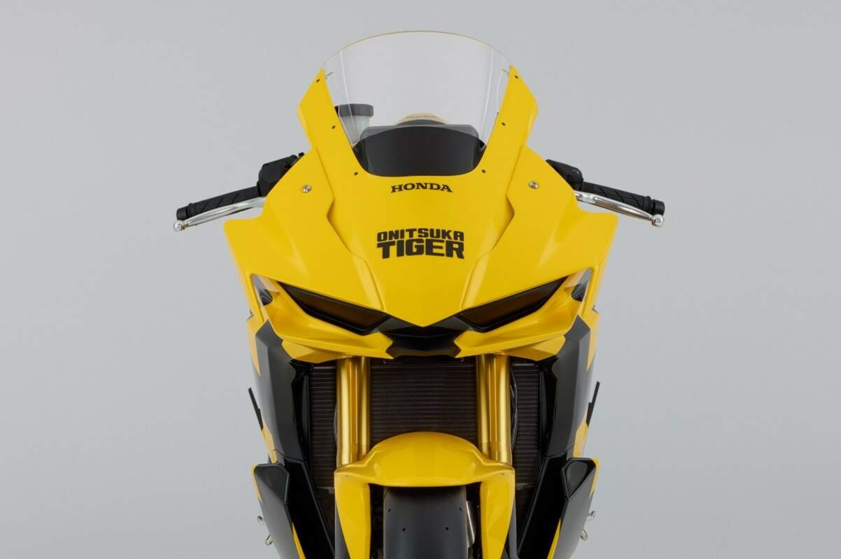 Onitsuka-Tiger-Honda-Mid-Sports-Concept-05