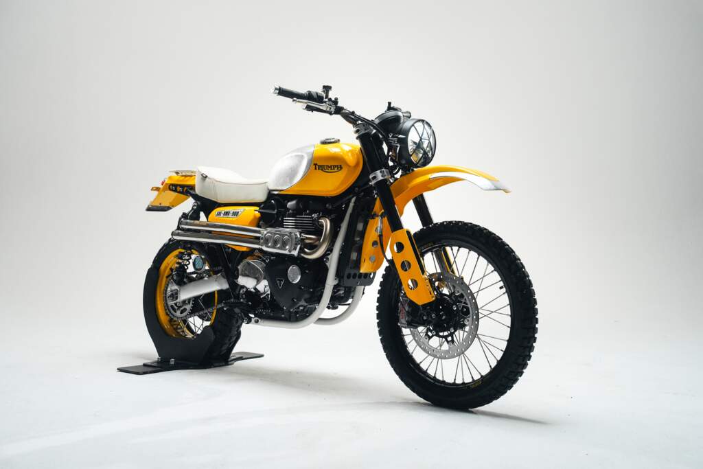 Triumph Scrambler customizada para o concurso Originals 2026 representando a China
