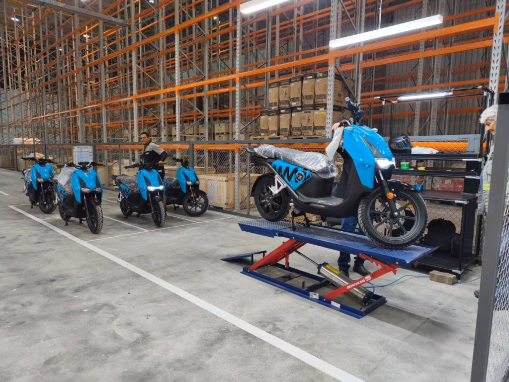 Fábrica das motos elétrica Vammo, da VMoto, na DBS, em Manaus (AM)