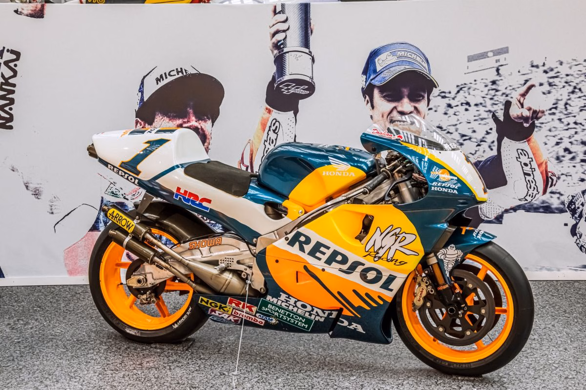 MotoGP Confirma Atração 'Lendas da Velocidade' no EICMA com Foco em História e Tecnologia