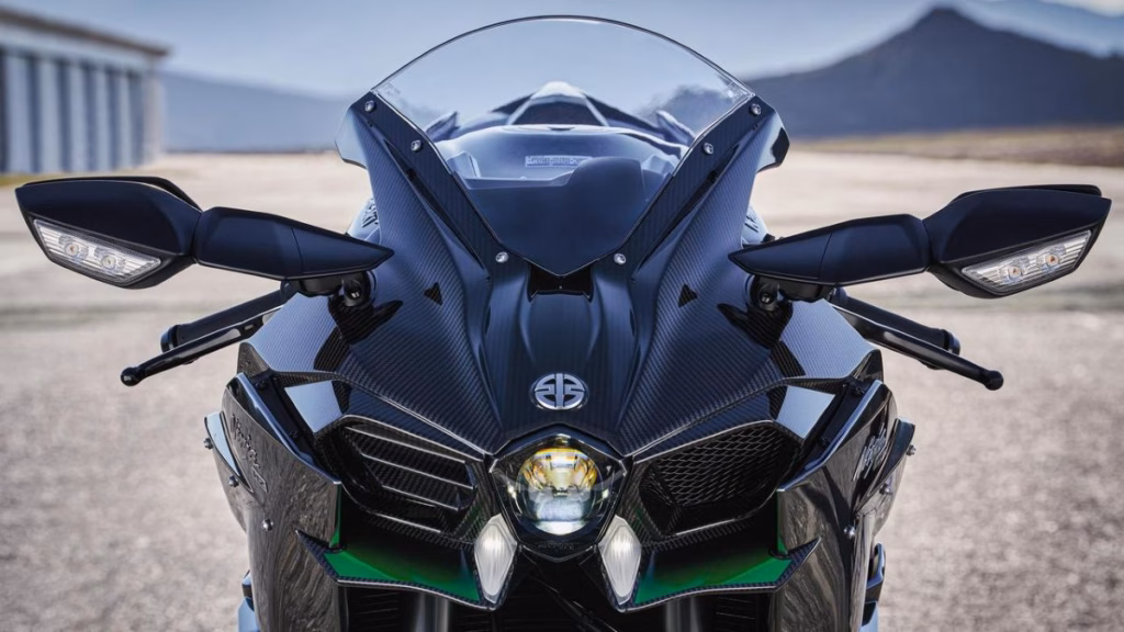 imagem frontal da Kawasaki Ninja H2 CARBON 2027