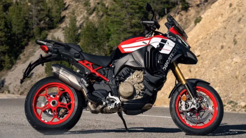 imagem lateral da nova Ducati Multistrada V4 Pikes Peak 2027