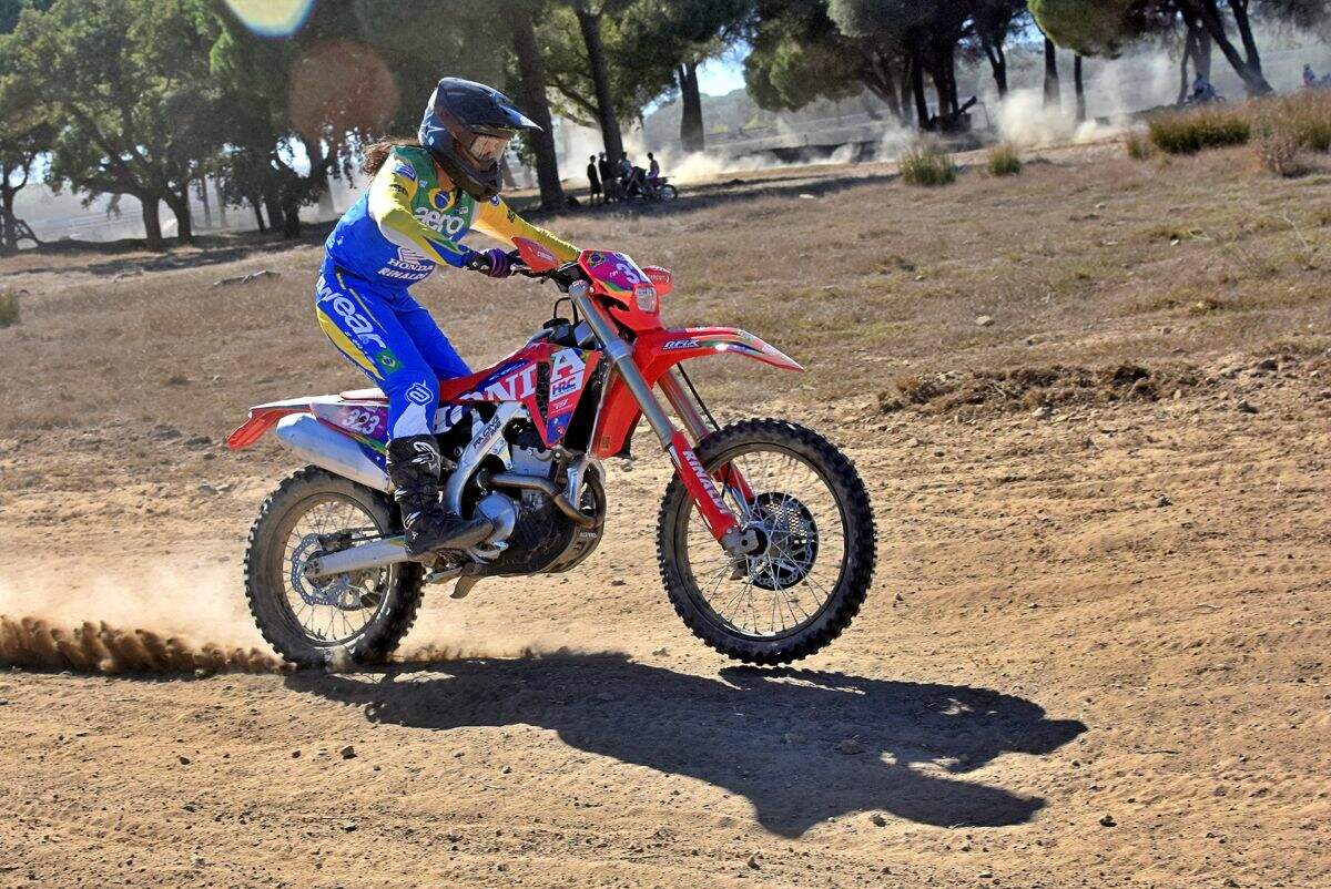 BárbaraNeves_HondaRacing_ISDE2026_CreditoJanjãoSantiago_CBM_006