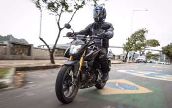 CB300F TWISTER na cidade