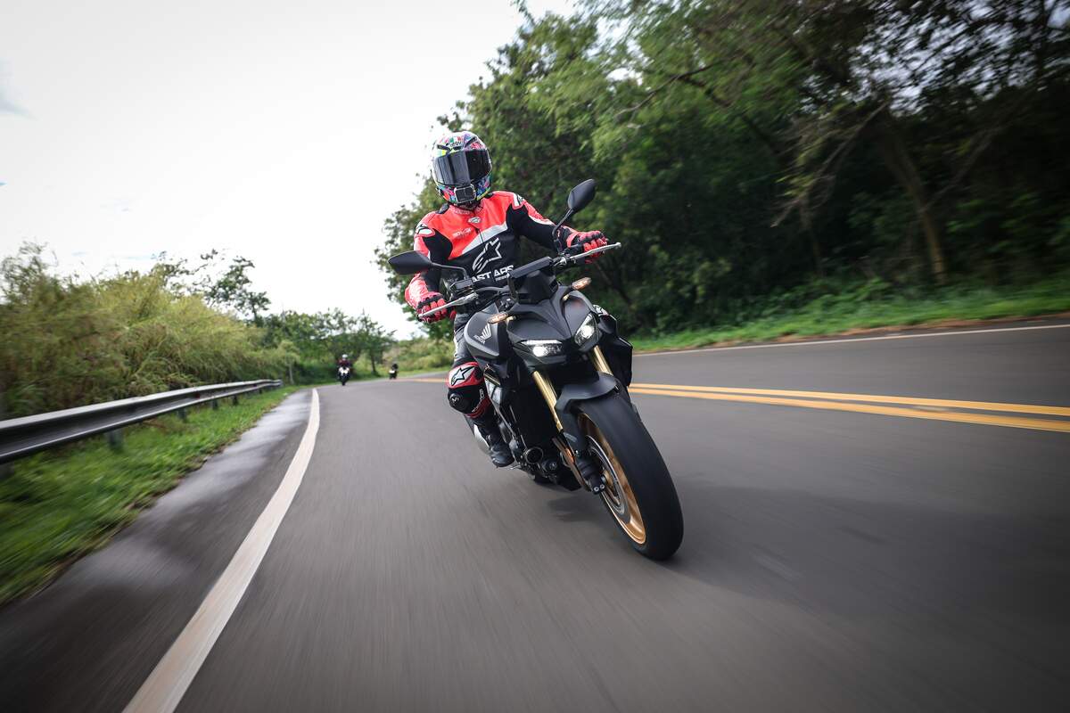 Honda-CB1000-Hornet-Ismael-Baubeta (11)