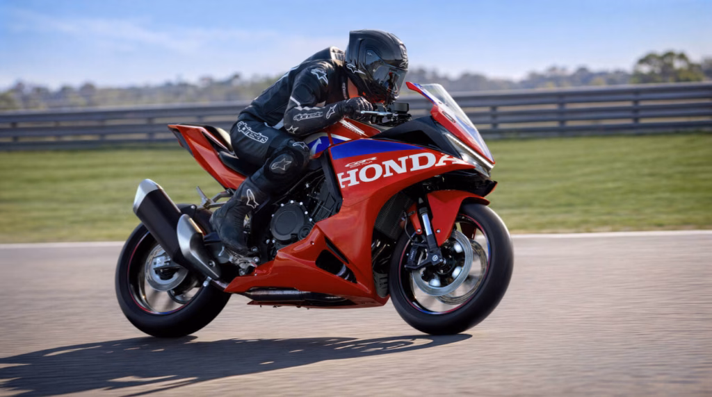 Nova Honda CBR500R Four lançada na Europa
