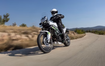 Kawasaki-KLE500-2027-03