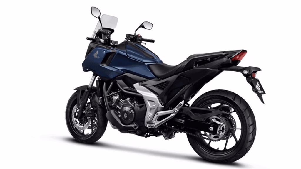 Traseira esquerda da Honda NC750X 2027
