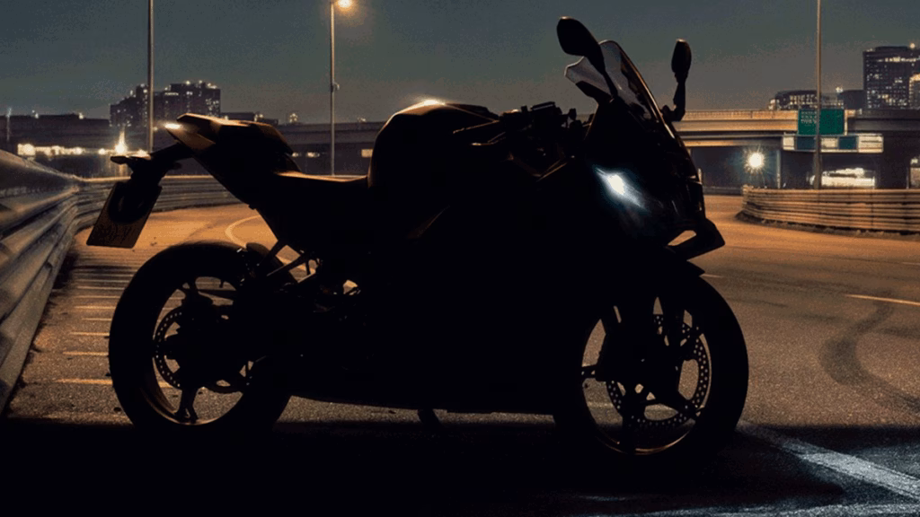 Silhueta lançamento BMW Motorrad futura F 450 RR