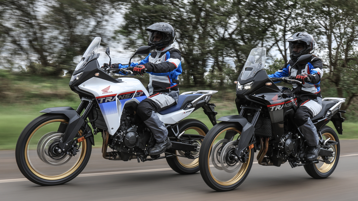 Duas motos Honda Transalp 750
