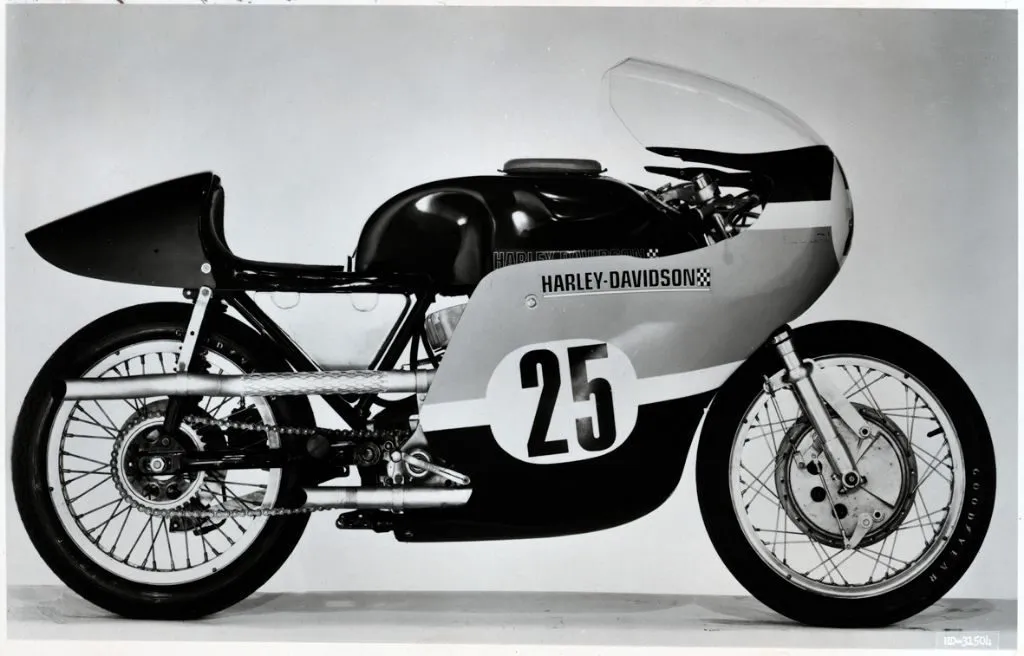 Harley-Davidson, Sportster, Evel Knievel, Forty-Eight, Iron 883, X Games, motos, custom, Brasil, Estados Unidos, Model K, XR 750, Ironhead, VR 1000, Evolution, Softail, Touring, CVO, vendas, condições especiais, preço, Motociclismo, Motociclismo Online, publieditorial, Revista Motociclismo
