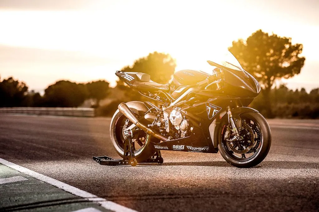Triumph, Moto2, motos, superesportiva, tricilíndrico, motor, Mundial de Motovelocidade, protótipo, pistas, Espanha, motociclismo, Revista Motociclismo, Motociclismo Online, Daytona 675, 765, Street Triple 765