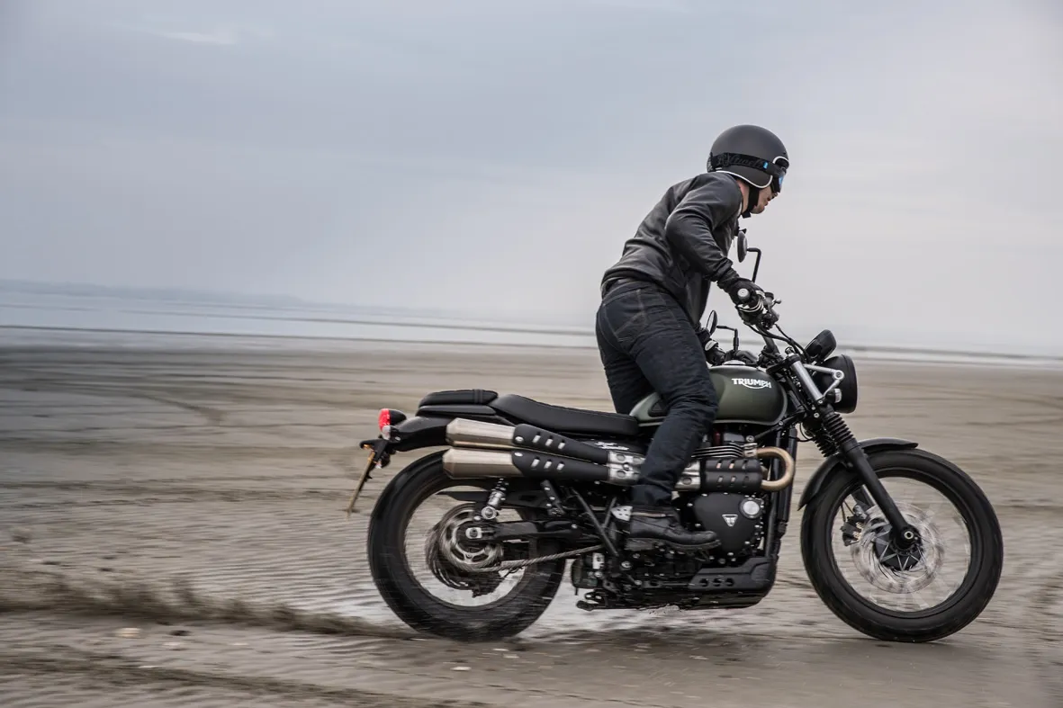 Triumph, Moto de Ouro, Categoria Clássicas, Street Scrambler, motos, naked, retrô, prêmio, Scrambler 1200, Royal Enfield, Bonneville T100, Classic 500, Harley-Davidson, Roadster, naked, off-road, clássica moderna, conteúdo patocinado, Thruxton R, Bonneville T120, Bonneville Bobber, Moto de Ouro 2018, skate, skatista, Bob Burnquist