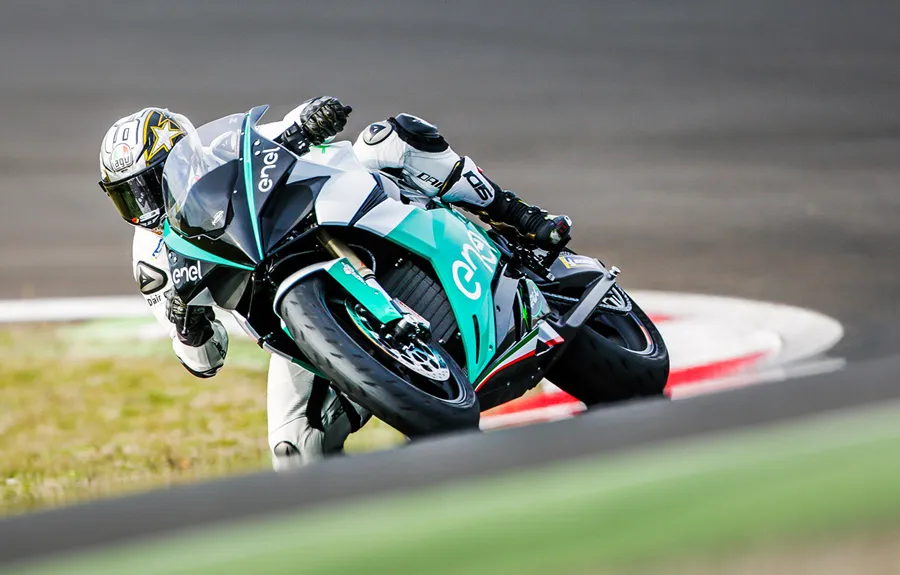MotoGP, FIM Enel MotoE World Cup, MotoE, moto, motovelocidade, superesportiva, superbike, Energica, Mundial de Motovelocidade, Moto3, Michelin, Angel Nieto Team, a Gresini Racing, a Pramac Racing, Tech 3 Racing, LCR Team, Esponsorama Racing, Marc VDS Racing Team, Sepang International Circuit, Ajo Motorsport, Pons Racing, Dynavolt Intact GP, SIC58 Squadra Corse, Yamaha, Motociclismo Online, Revista Motociclismo, Dorna, Dorna Sports