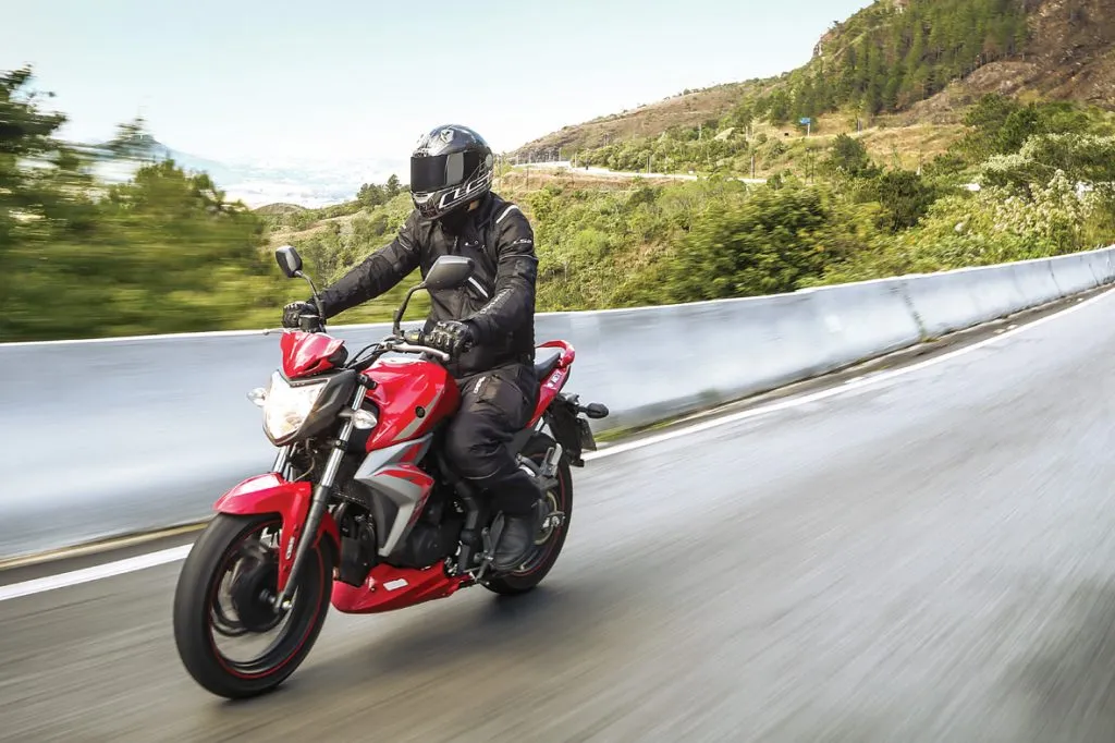 dafra, dafra next, dafra next 300, next 300, next 250, next, teste dafra next 300, teste next, moto, motociclismo, revista motociclismo, motociclismo online