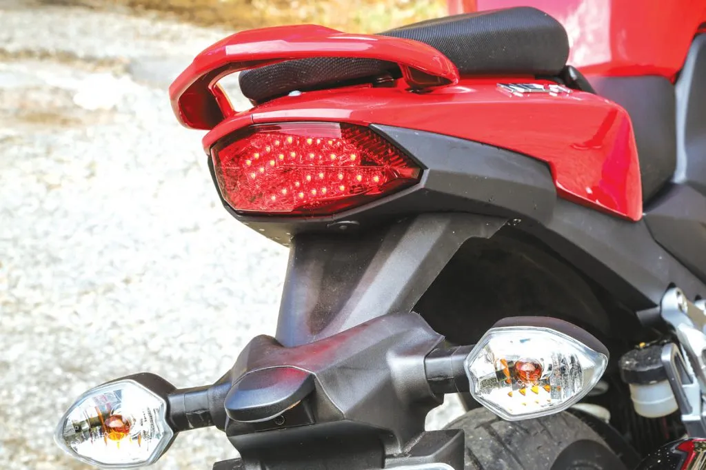 dafra, dafra next, dafra next 300, next 300, next 250, next, teste dafra next 300, teste next, moto, motociclismo, revista motociclismo, motociclismo online