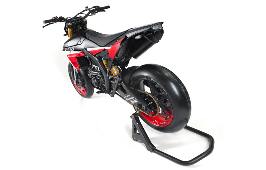 Rotobox, Splice, supermoto, supermotard, WR 450F, Yamaha, Brembo, Öhlins, YZF-R6, R6, fibra de carbono, R$ 130 mil, motociclismo, Revista Motociclismo, Motociclismo Online, moto, Bridgestone