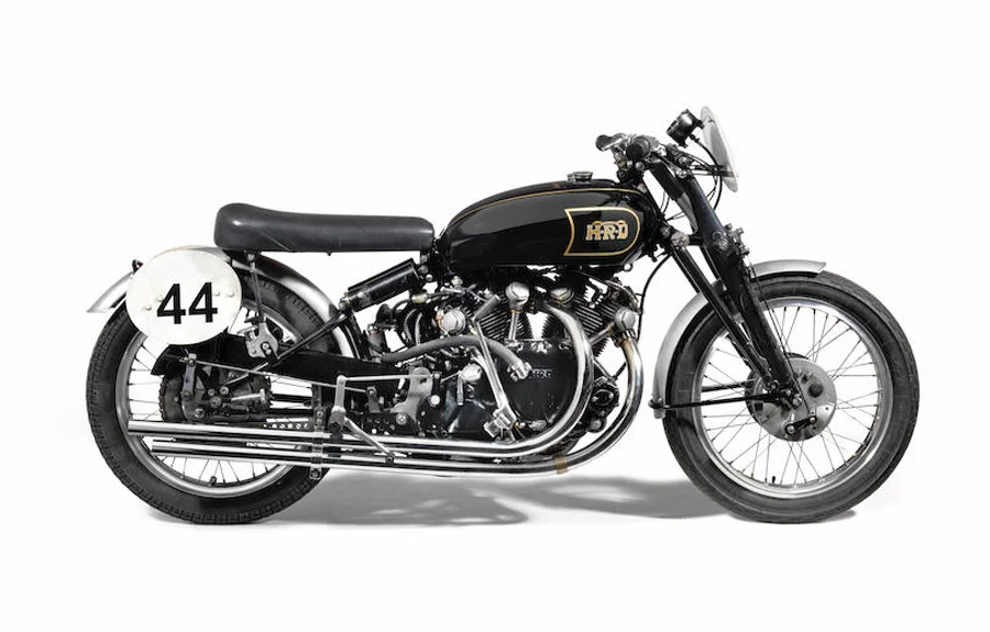 leilão, Bonhams, clássicas, moto, esportiva, Ducati, Desmosedici RR, superesportiva, Vincente Black Lightning, Hans Stärkle, leilão de clássicas, Las Vegas, Pierre Terblanche, Claudio Domenicali, motociclismo, Motociclismo Online, Revista Motociclismo