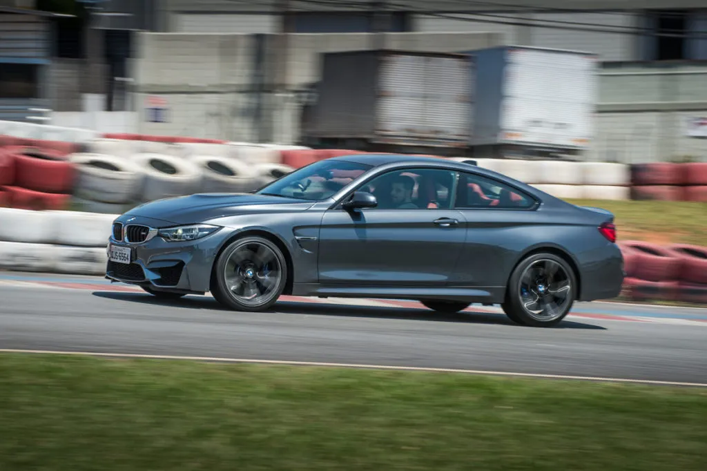 Coupe M4 foi testado por Alex Barros na Granja Viana