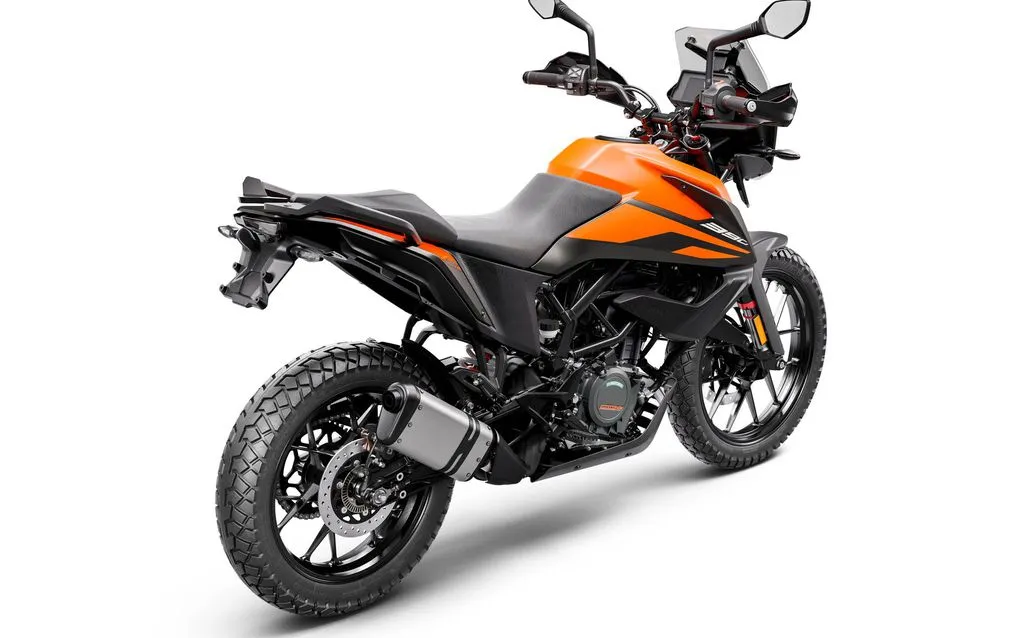 KTM apresenta 390 Adventure no EICMA